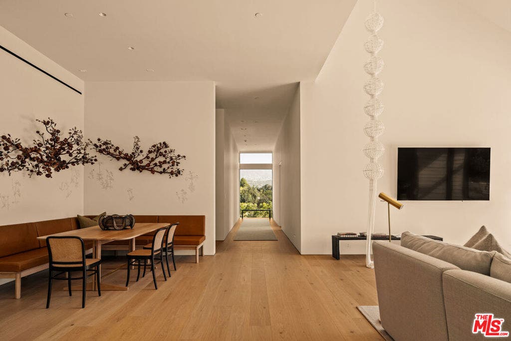 1225 Shippee Lane, Ojai, CA 93023 1225 Shippee Lane, Ojai, CA 93023