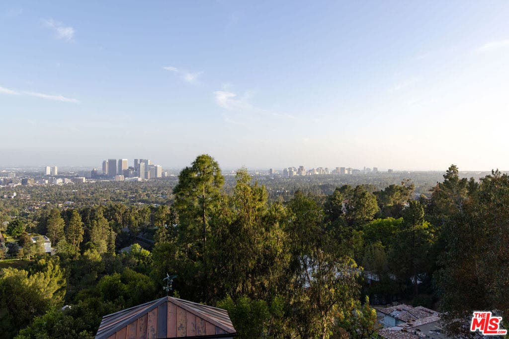 9360 Readcrest Drive, Beverly Hills, CA 90210 9360 Readcrest Drive, Beverly Hills, CA 90210