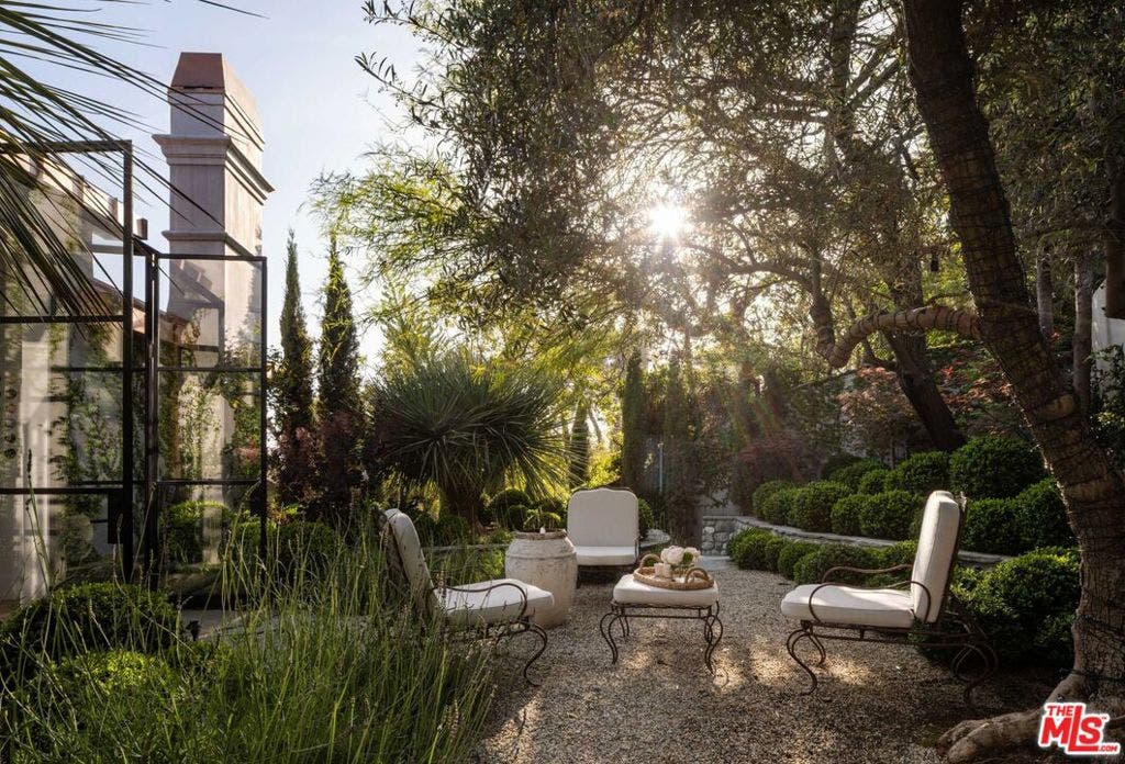 9360 Readcrest Drive, Beverly Hills, CA 90210 9360 Readcrest Drive, Beverly Hills, CA 90210