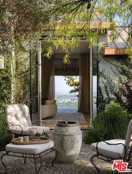 9360 Readcrest Drive, Beverly Hills, CA 90210 9360 Readcrest Drive, Beverly Hills, CA 90210