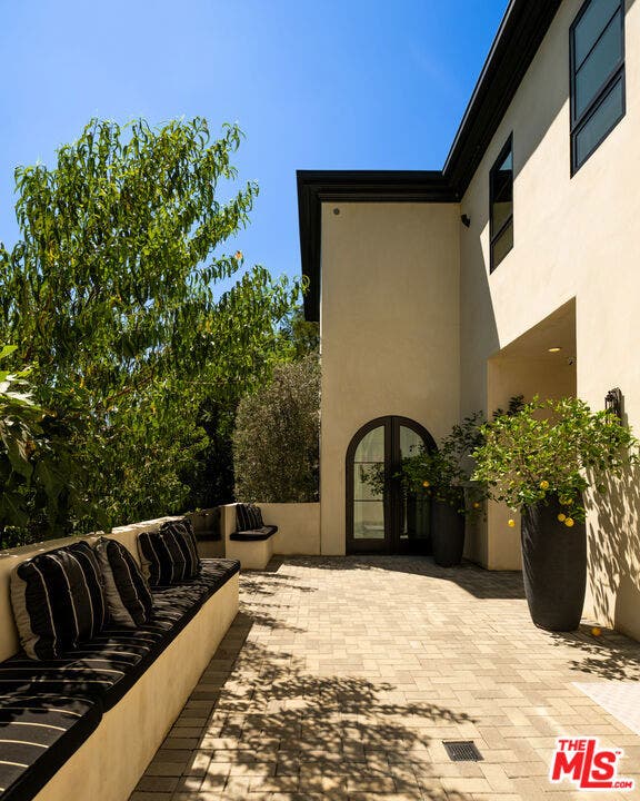 9577 Lime Orchard Road, Beverly Hills, CA 90210 9577 Lime Orchard Road, Beverly Hills, CA 90210