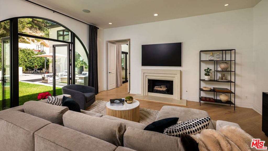 9577 Lime Orchard Road, Beverly Hills, CA 90210 9577 Lime Orchard Road, Beverly Hills, CA 90210