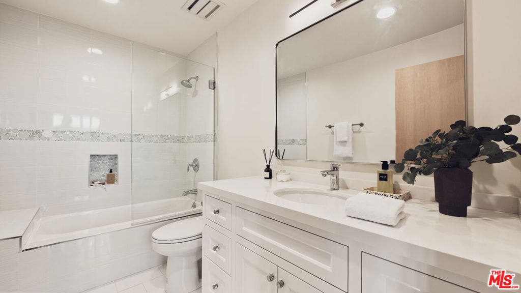 310 22nd Street, Santa Monica, CA 90402
