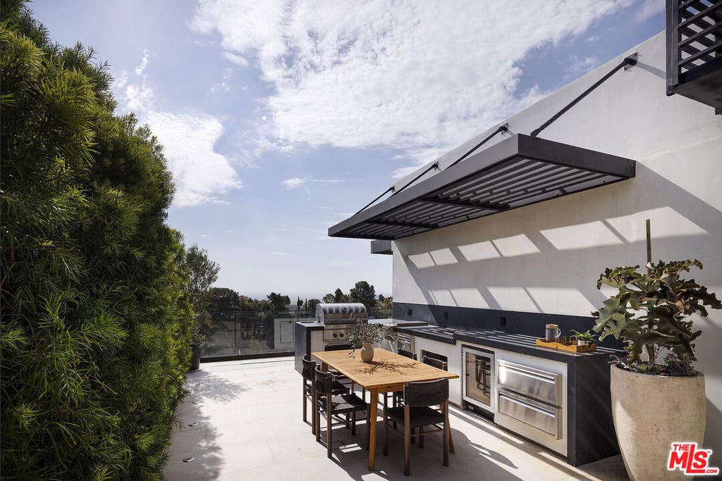 10850 Portofino Place, Los Angeles, CA 90077 10850 Portofino Place, Los Angeles, CA 90077