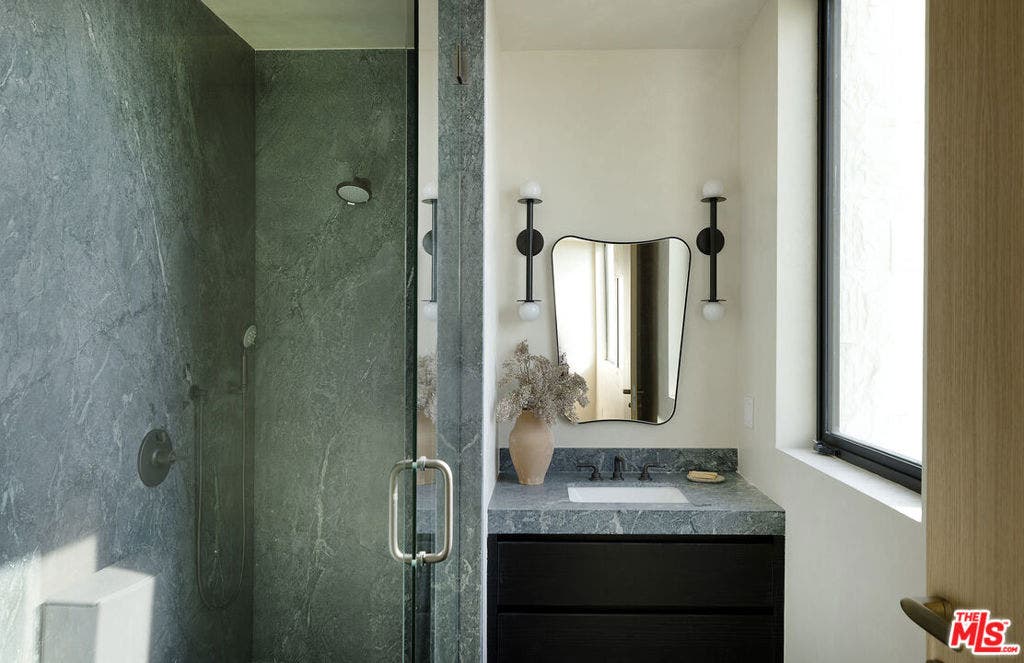 10850 Portofino Place, Los Angeles, CA 90077 10850 Portofino Place, Los Angeles, CA 90077