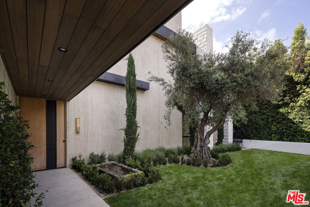 10850 Portofino Place, Los Angeles, CA 90077 10850 Portofino Place, Los Angeles, CA 90077