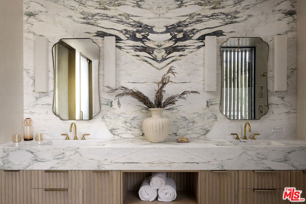 10850 Portofino Place, Los Angeles, CA 90077 10850 Portofino Place, Los Angeles, CA 90077