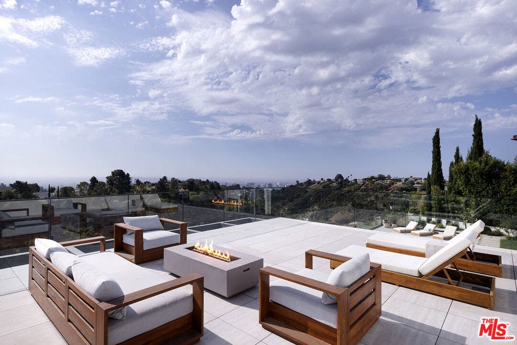 10850 Portofino Place, Los Angeles, CA 90077 10850 Portofino Place, Los Angeles, CA 90077