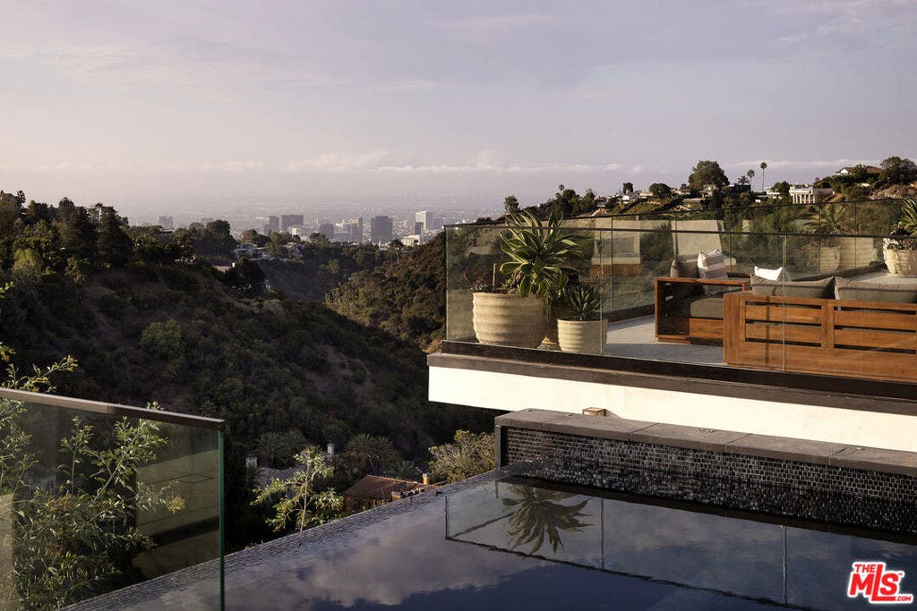 10850 Portofino Place, Los Angeles, CA 90077 10850 Portofino Place, Los Angeles, CA 90077