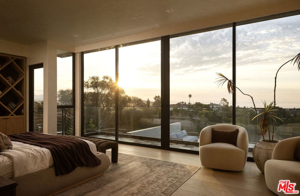 10850 Portofino Place, Los Angeles, CA 90077 10850 Portofino Place, Los Angeles, CA 90077