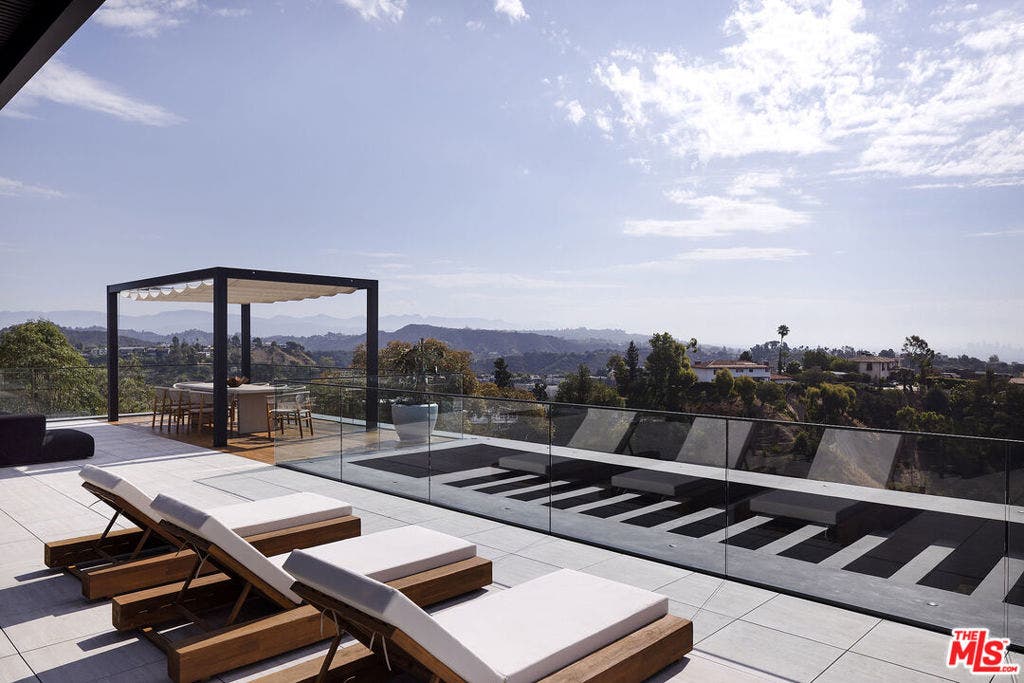 10850 Portofino Place, Los Angeles, CA 90077 10850 Portofino Place, Los Angeles, CA 90077