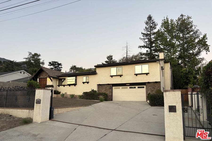 Property photo for 10330 Marcus Avenue, Los Angeles, CA