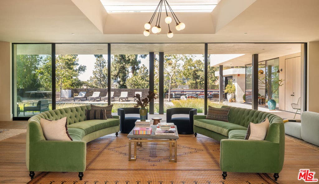 1885 Carla, Beverly Hills, CA 90210 1885 Carla, Beverly Hills, CA 90210