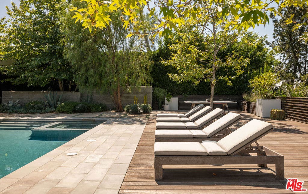 1885 Carla, Beverly Hills, CA 90210 1885 Carla, Beverly Hills, CA 90210