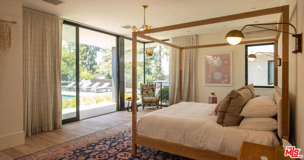 1885 Carla, Beverly Hills, CA 90210 1885 Carla, Beverly Hills, CA 90210