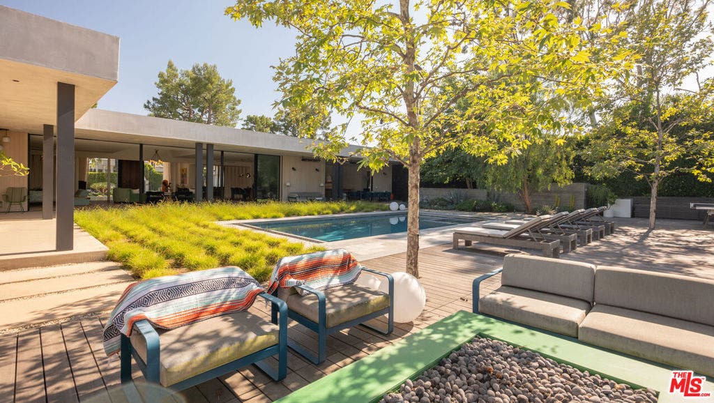 1885 Carla, Beverly Hills, CA 90210 1885 Carla, Beverly Hills, CA 90210
