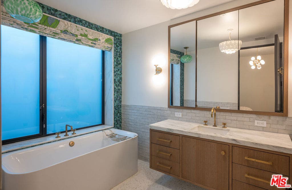 1885 Carla, Beverly Hills, CA 90210 1885 Carla, Beverly Hills, CA 90210