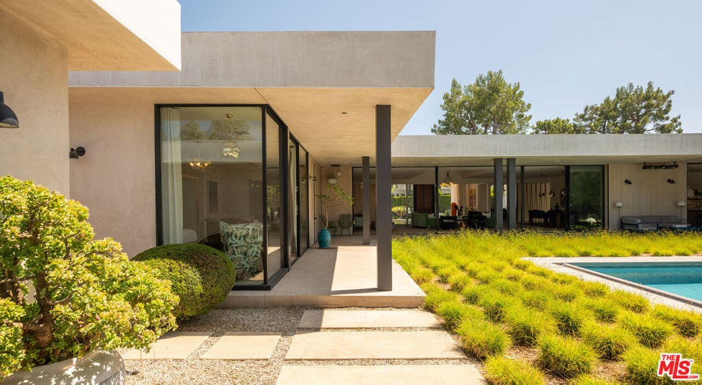 1885 Carla, Beverly Hills, CA 90210 1885 Carla, Beverly Hills, CA 90210