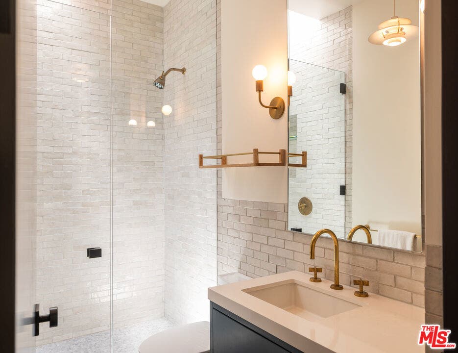 1885 Carla, Beverly Hills, CA 90210 1885 Carla, Beverly Hills, CA 90210