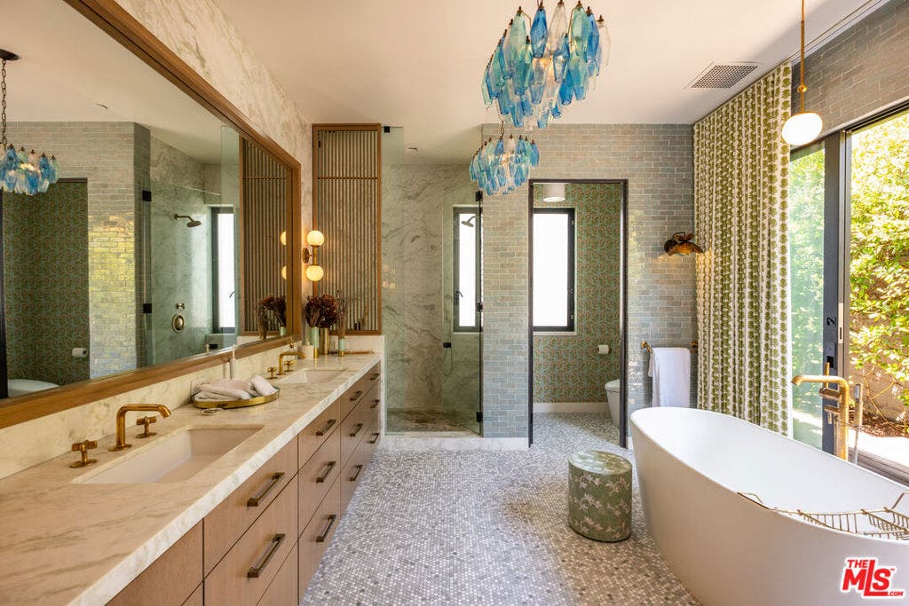 1885 Carla, Beverly Hills, CA 90210 1885 Carla, Beverly Hills, CA 90210