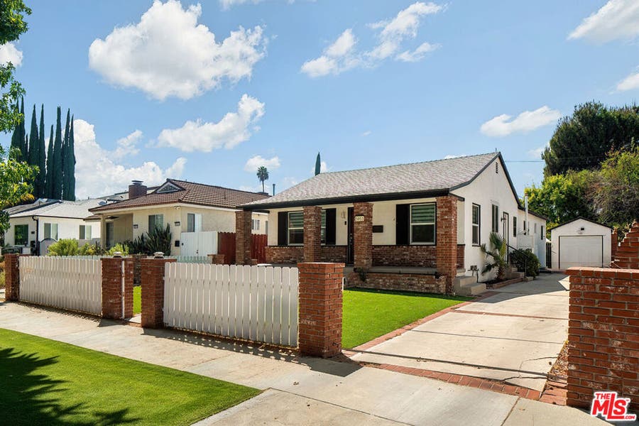 Property photo for 5053 Enfield Avenue, Los Angeles, CA