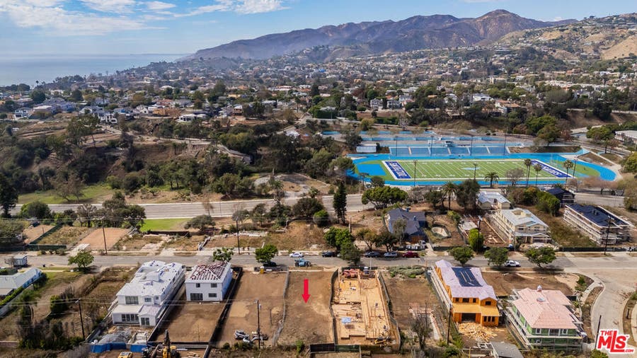 Property photo for 758 Radcliffe Avenue, Los Angeles, CA