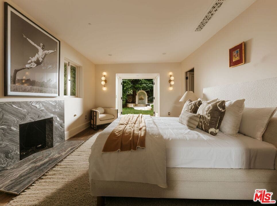 10772 Chalon Road, Los Angeles, CA 90077