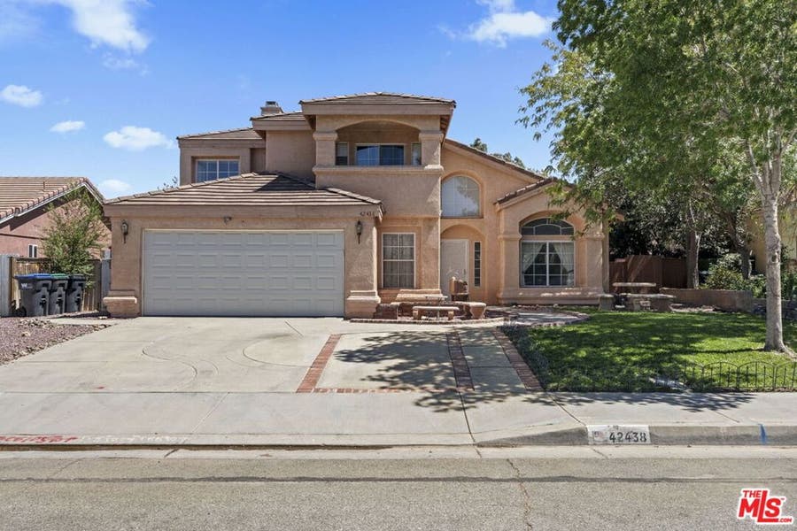 Property photo for 42438 56th Street, Lancaster, CA