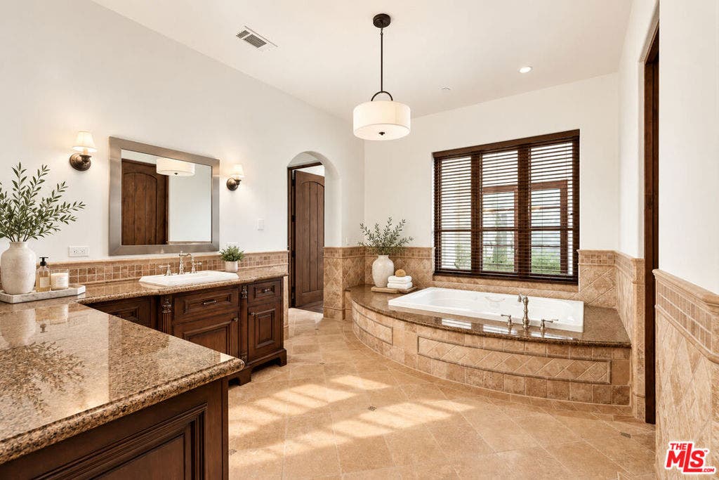 6914 Solano Verde Drive, Somis, CA 93066 6914 Solano Verde Drive, Somis, CA 93066