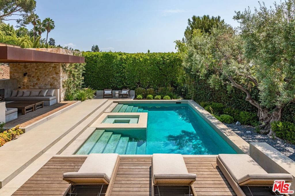 976 N Alpine Drive, Beverly Hills, CA 90210 976 N Alpine Drive, Beverly Hills, CA 90210