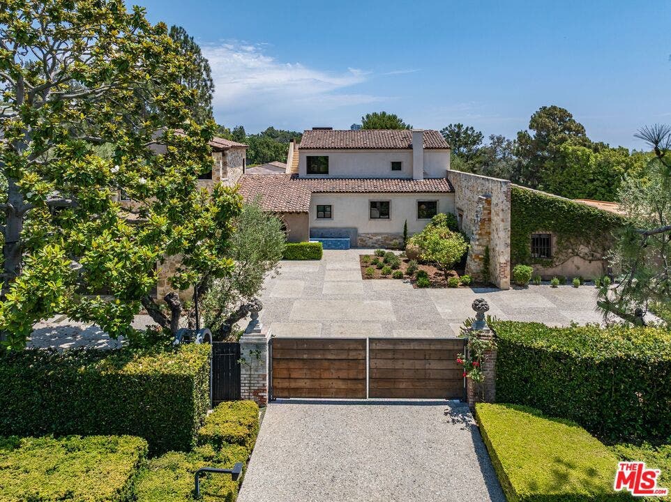 976 N Alpine Drive, Beverly Hills, CA 90210 976 N Alpine Drive, Beverly Hills, CA 90210