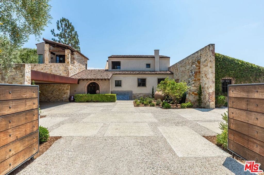 976 N Alpine Drive, Beverly Hills, CA 90210 976 N Alpine Drive, Beverly Hills, CA 90210