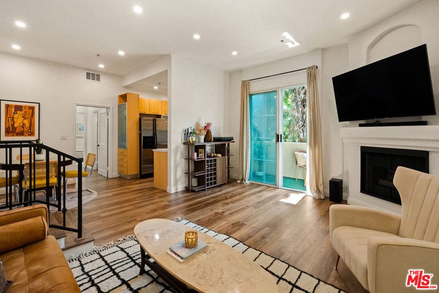 Property photo for 7101 La Tijera Boulevard, #J101, Los Angeles, CA