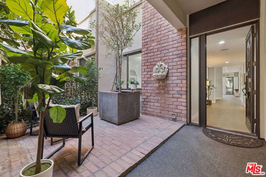Property photo for 141 S Linden Drive, #104, Beverly Hills, CA