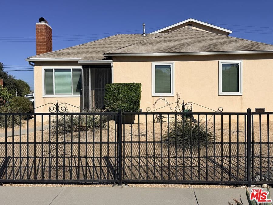 Property photo for 3600 Chesapeake Avenue, Los Angeles, CA
