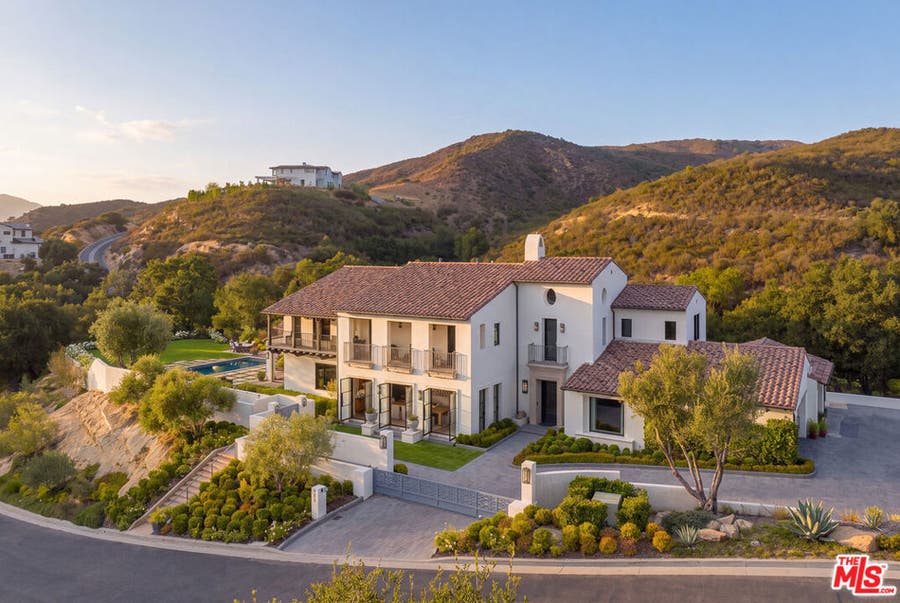 Property photo for 2691 Country Ridge Road, Calabasas, CA