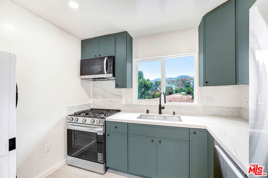 Property photo for 16185 W Sunset Blvd, #10, Pacific Palisades, CA