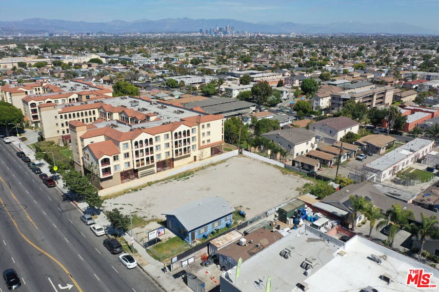 Property photo for 6200 Crenshaw Boulevard, Los Angeles, CA