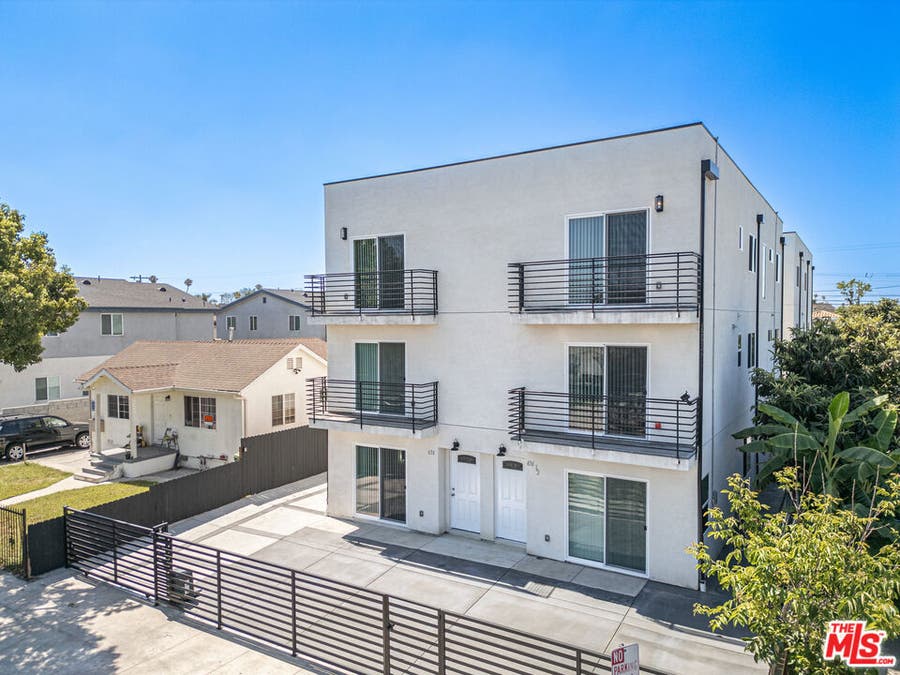 Property photo for 636 W 76th Street, Los Angeles, CA