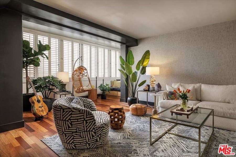 Property photo for 531 N Rossmore Avenue, #204, Los Angeles, CA