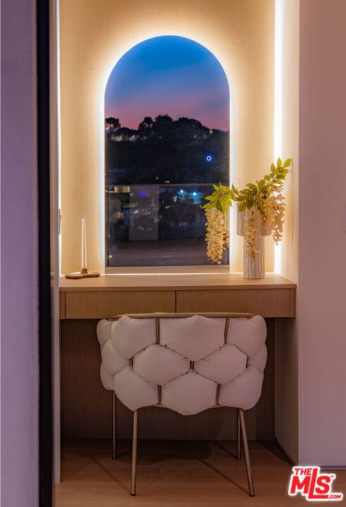 1511 Skylark Lane, Los Angeles, CA 90069 1511 Skylark Lane, Los Angeles, CA 90069