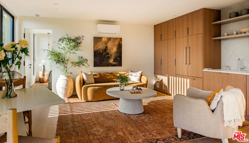 1511 Skylark Lane, Los Angeles, CA 90069 1511 Skylark Lane, Los Angeles, CA 90069