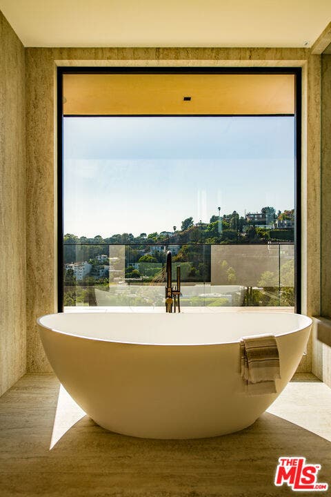 1511 Skylark Lane, Los Angeles, CA 90069 1511 Skylark Lane, Los Angeles, CA 90069