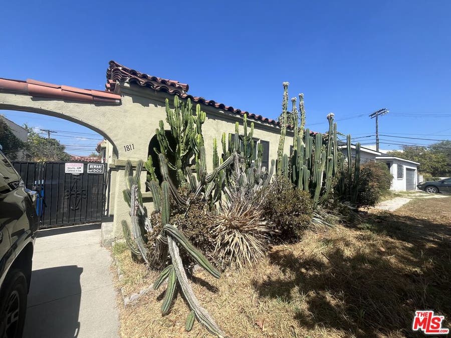 Property photo for 1811 S Burnside Avenue, Los Angeles, CA