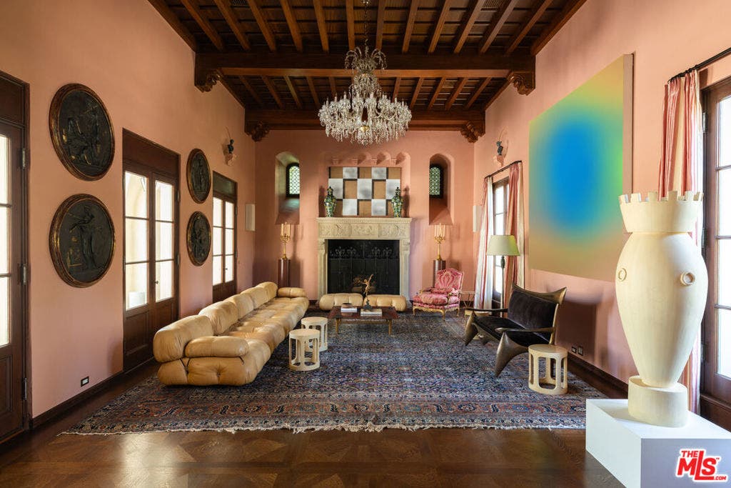 402 S Las Palmas Avenue, Los Angeles, CA 90020 402 S Las Palmas Avenue, Los Angeles, CA 90020