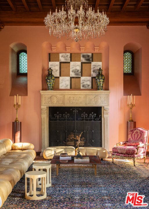 402 S Las Palmas Avenue, Los Angeles, CA 90020 402 S Las Palmas Avenue, Los Angeles, CA 90020