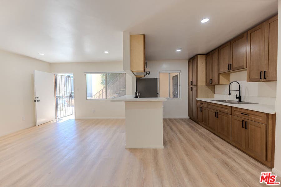 Property photo for 1118 Waterloo Street, #2, Los Angeles, CA