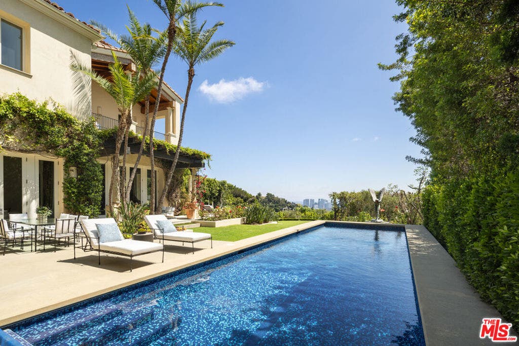 1672 Waynecrest Drive, Beverly Hills, CA 90210 1672 Waynecrest Drive, Beverly Hills, CA 90210