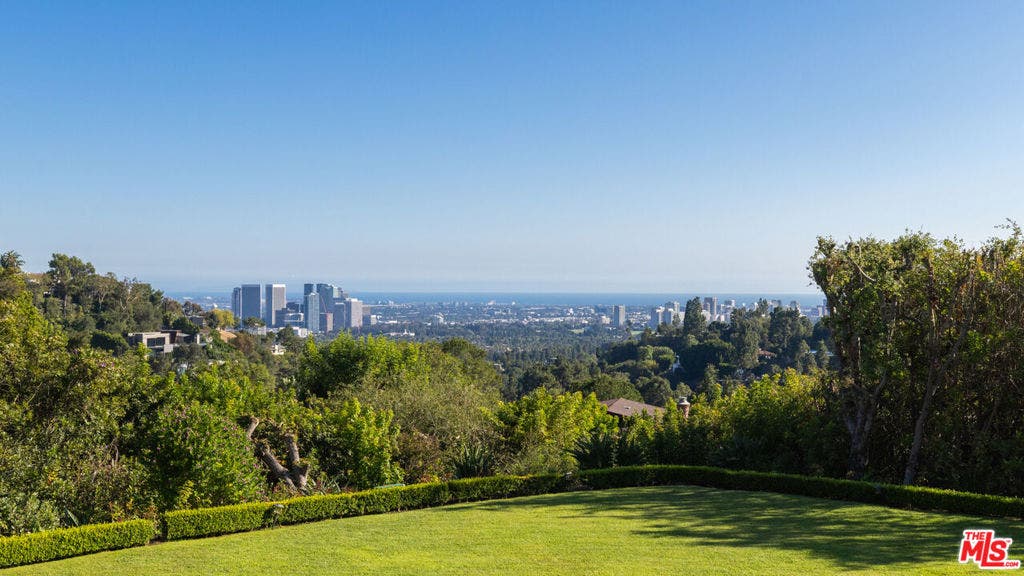 1672 Waynecrest Drive, Beverly Hills, CA 90210 1672 Waynecrest Drive, Beverly Hills, CA 90210