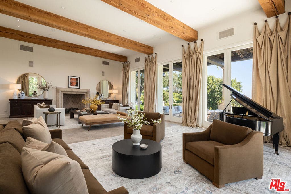 1672 Waynecrest Drive, Beverly Hills, CA 90210 1672 Waynecrest Drive, Beverly Hills, CA 90210